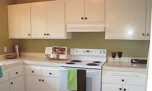 Loma Riviera Kitchen