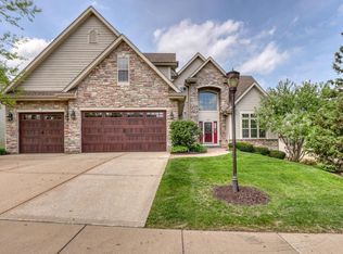1826 Stonebridge Rd, Waukesha, WI 53188