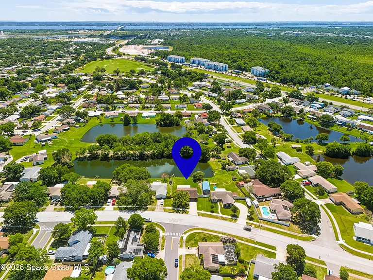 2224 Westminster Dr — Photo 34