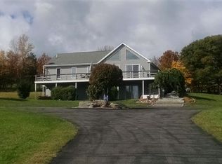 295 Davis Mount Rd, Oak Hill, NY 12460