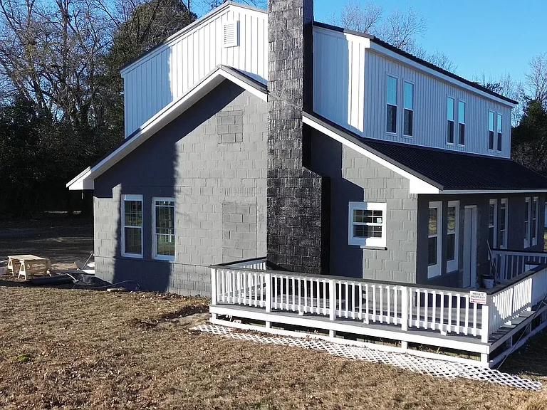 221 E Plank Rd — Photo 43