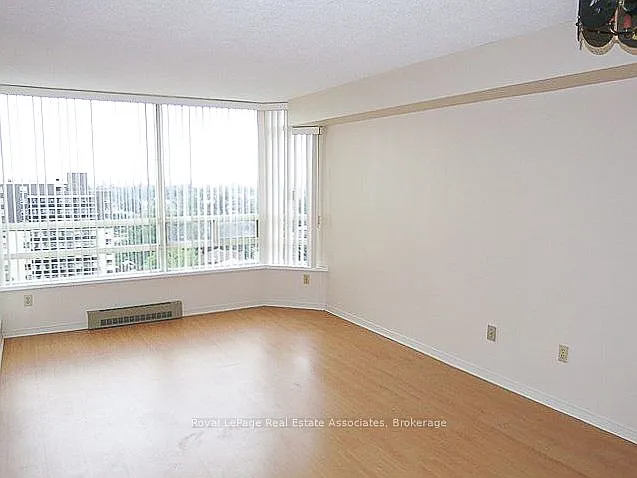 75 King St E #1503 — Photo 4