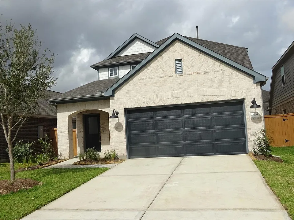 21614 Coral Mist Dr