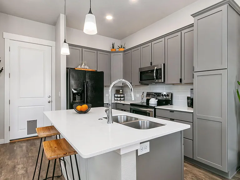 4116 S Park Dr — Photo 11