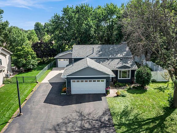 3rd image of 1132 Buchanan Cir NE