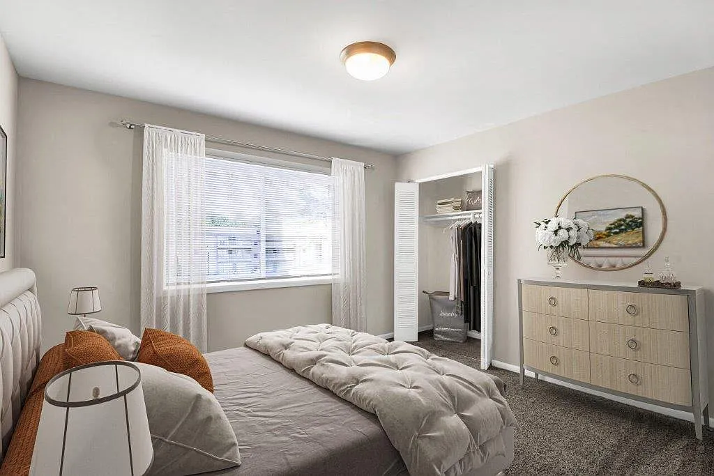 Briarwood Place Apartment Homes — Photo 3