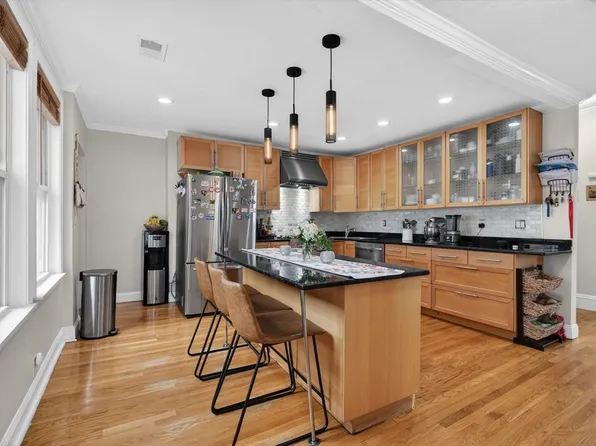 408 Seaver St #Penthouse 2, Dorchester, MA 02121