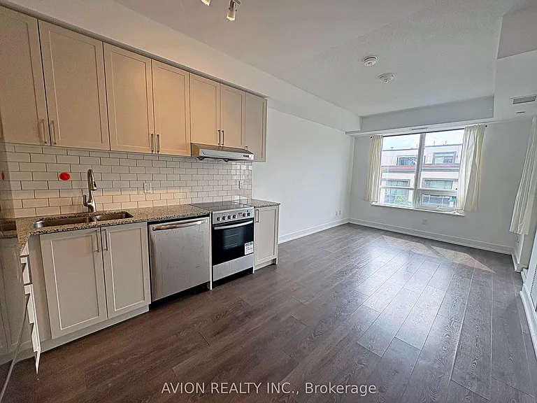 268 Buchanan Dr #327W — Photo 2