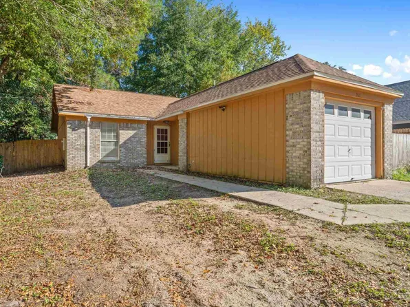 907 Nutmeg Ave, Niceville, FL 32578