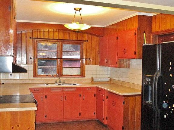 3rd image of 109 Eastlake Dr