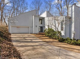 52051 Farmington Square Rd, Granger, IN 46530