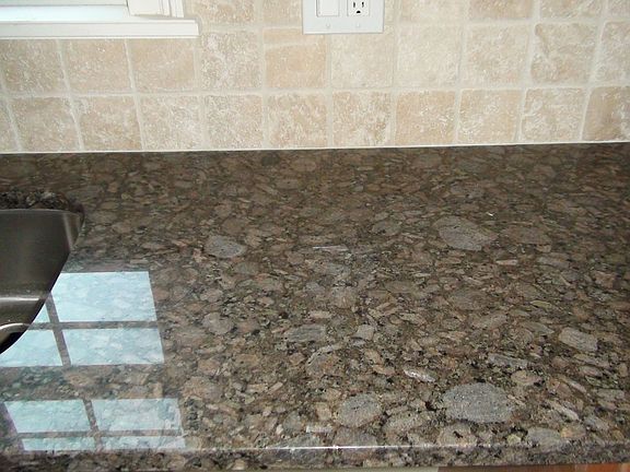 ANOTHER PIC OF THE GRANITE 