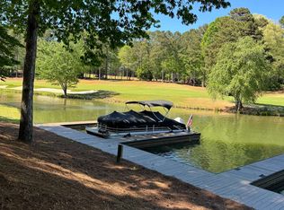 2631 Parrotts Pointe Rd, Greensboro, GA
