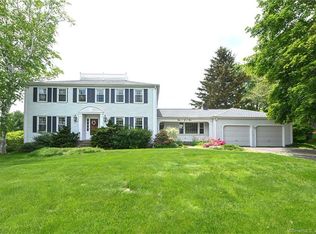402 Hang Dog Ln, Wethersfield, CT 06109