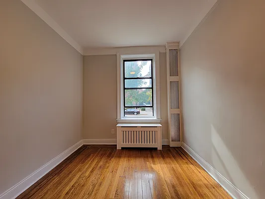 Rented by Made In NY Realty | media 6