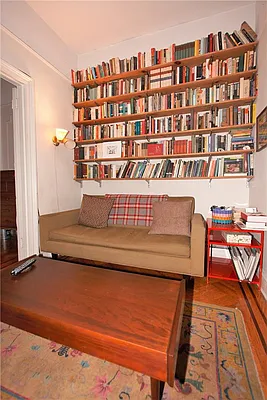 Rented by R New York | media 18