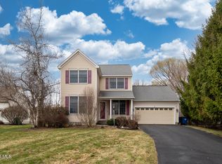 6 Oxford Circle, Cohoes, NY