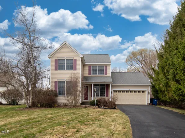 6 Oxford Circle, Cohoes, NY 12047
