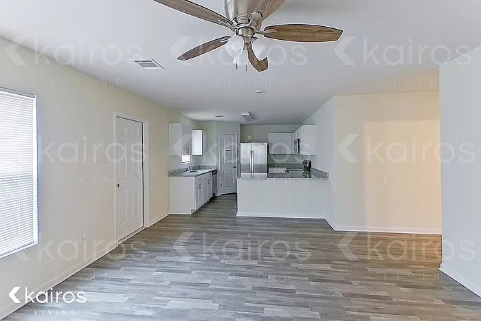 15601 Briar Forest Dr — Photo 4
