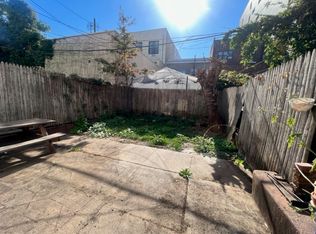 158 Powers St #1L, Brooklyn, NY 11211