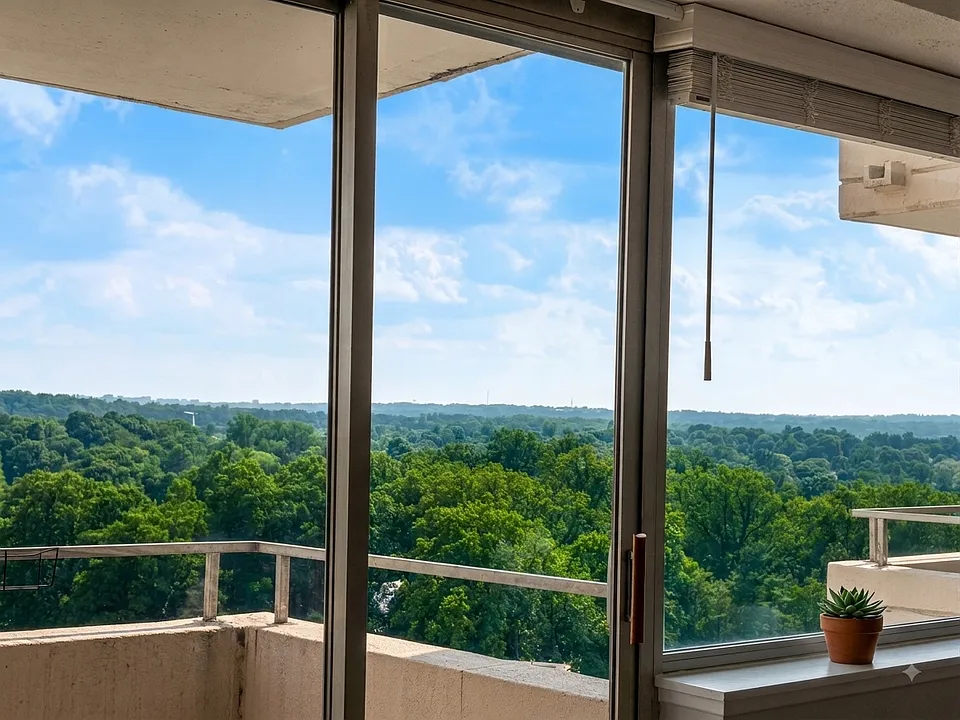 4515 Willard Ave #2207S