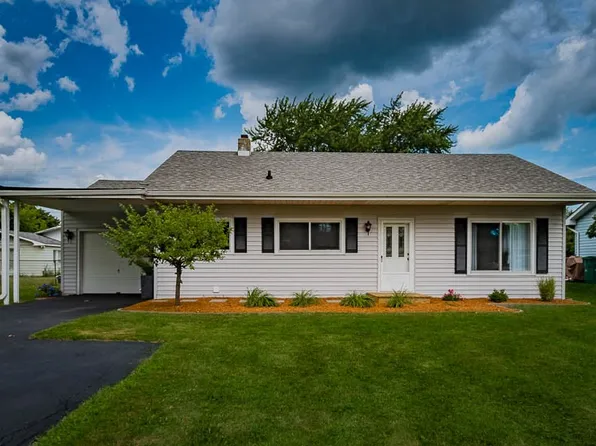 4295 Kuerbitz Dr, Bay City, MI 48706