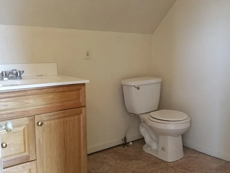345 Mercer St — Photo 5