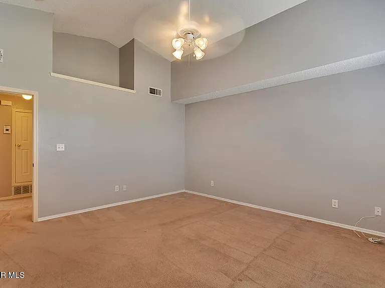 1417 Plaza Verde Dr — Photo 26
