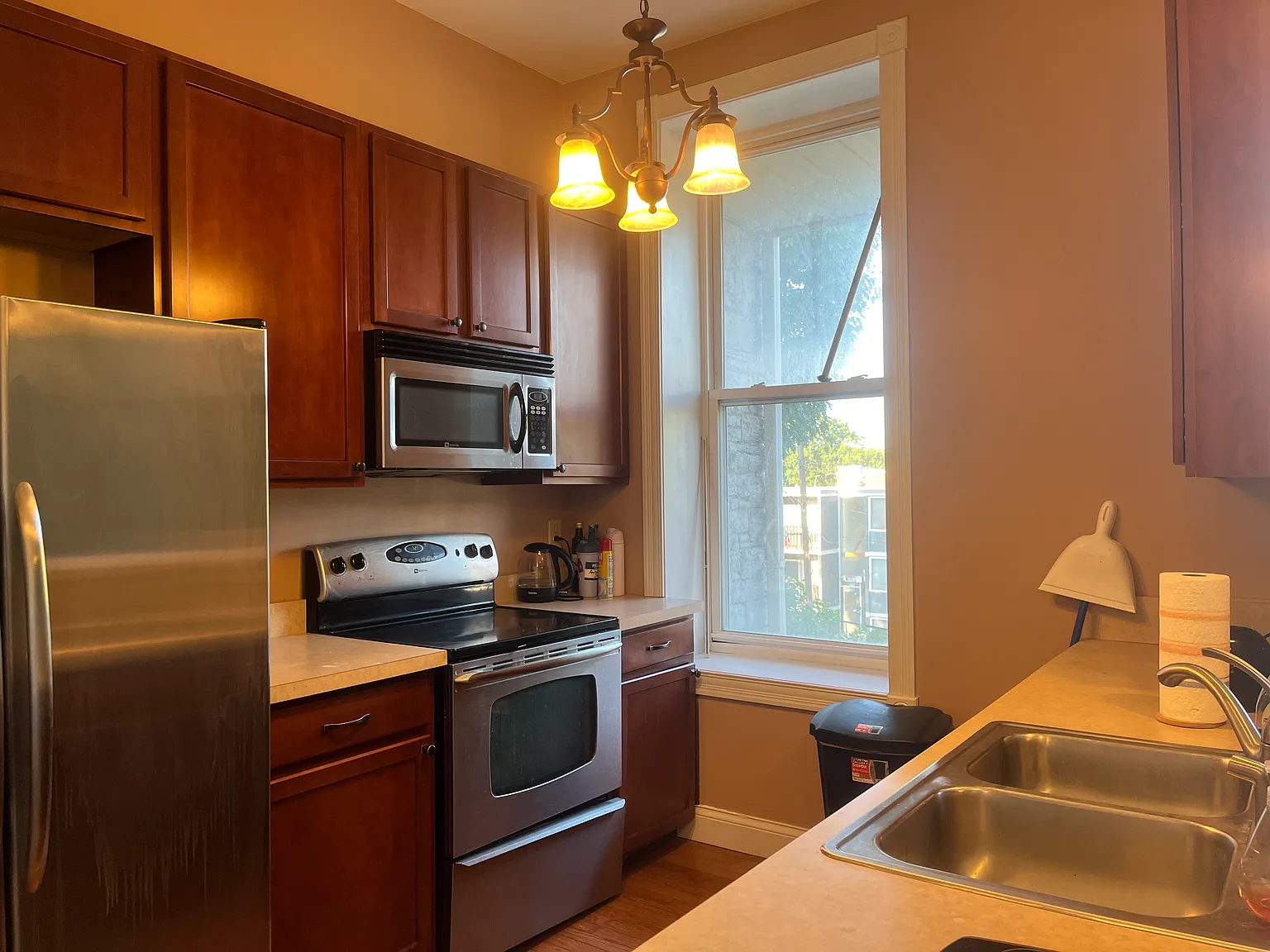 2 bed, 879 sqft, $1,800 — Photo 3