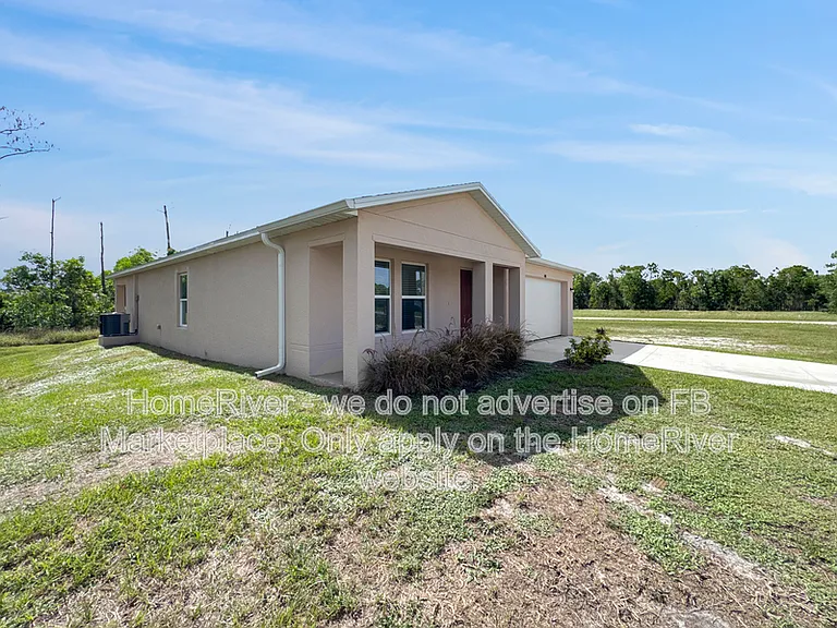 4748 NW 39th Pl — Photo 23