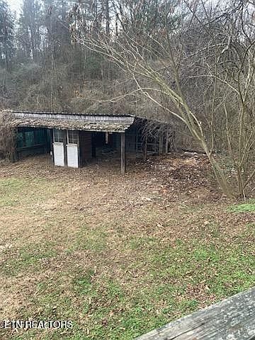2nd image of 1384 Coalhill Rd
