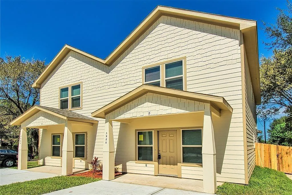 3 bed, 2.5 bath, 1594 sqft, $1,400 — Photo 1