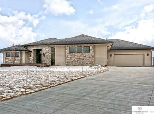 208 N 245th Cir, Waterloo, NE 68069