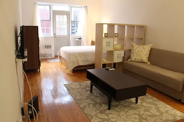 Rented by Shany Landmarks LLC | media 25