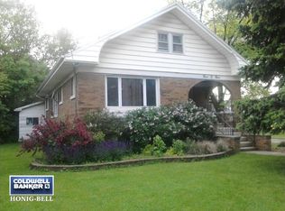 909 Ames St, Lockport, IL 60441