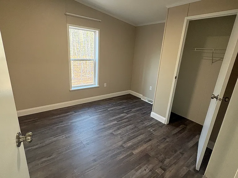 215 Brighton Hill Rd — Photo 9