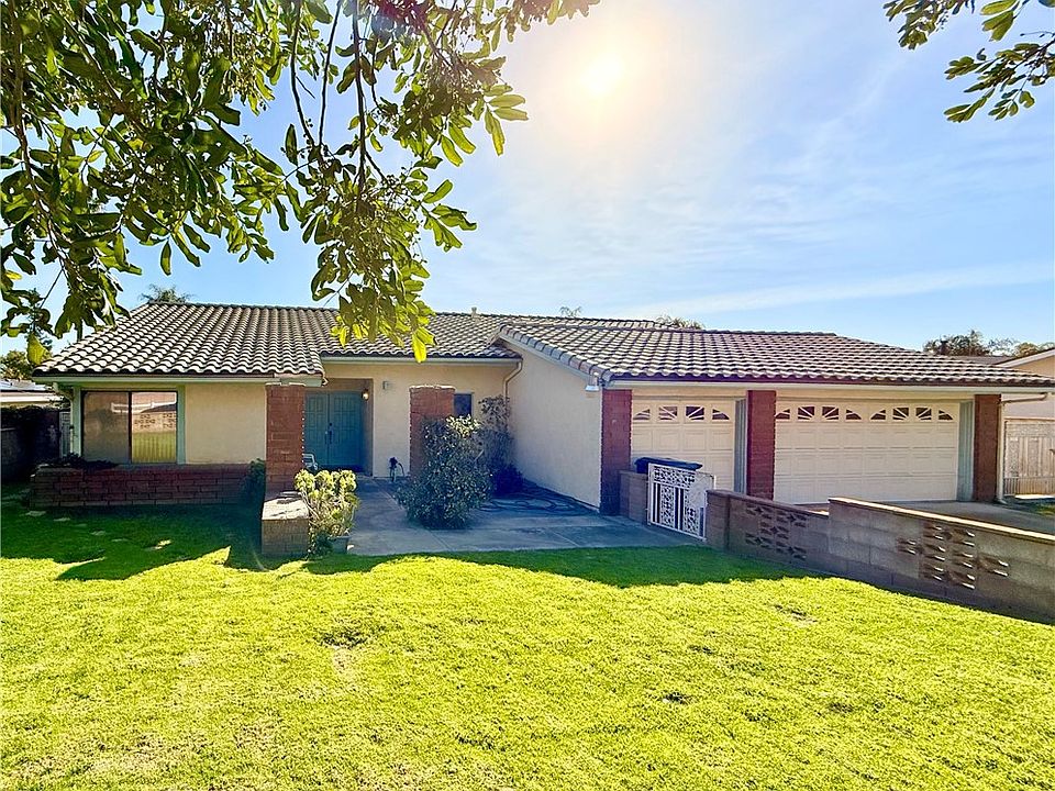 1st image of 9221 Banyan St