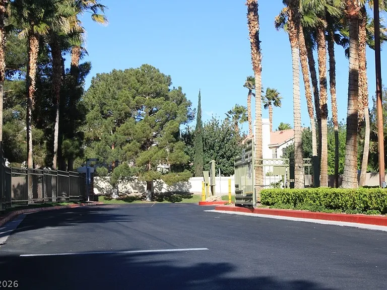 7730 Secret Shore Dr #203 — Photo 17