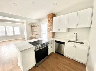 2820 N Maplewood Ave #2, Chicago, IL