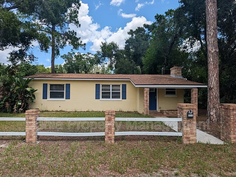 1510 E Shadowlawn Ave — Photo 2