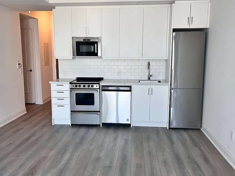 10 Gatineau Dr #1208 — Photo 6