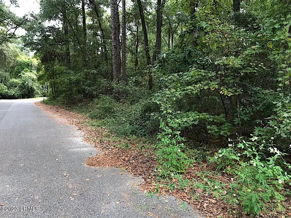 25 Spring Knob Circle, Beaufort, SC 29907