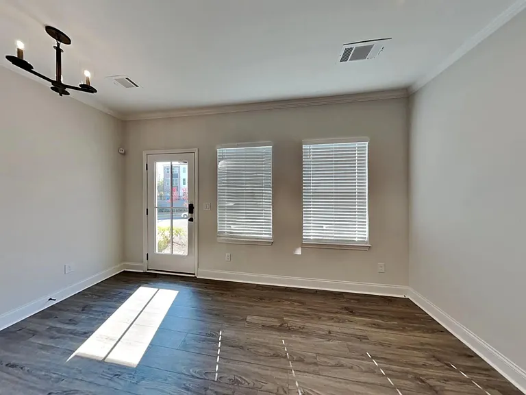 2643 Creekside Dr — Photo 14
