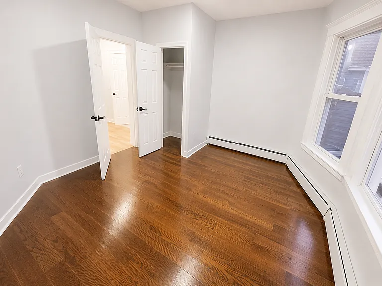 11-10 Rodwell Ave #1 — Photo 5