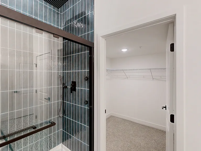 3923 Wyandotte St #3 — Photo 8
