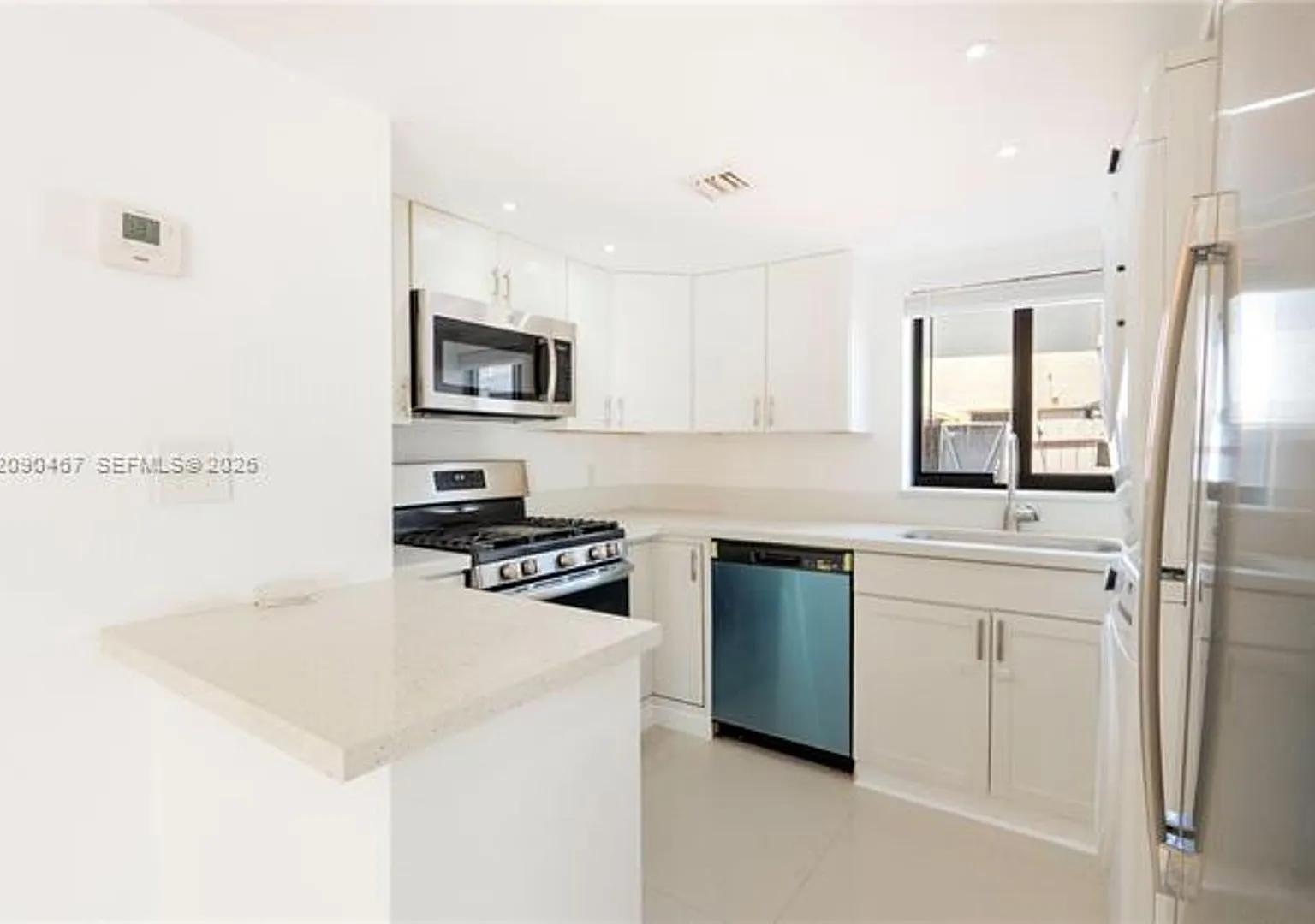 6916 SW 110th Ave th 6916, Miami, FL 33173 — Photo 1