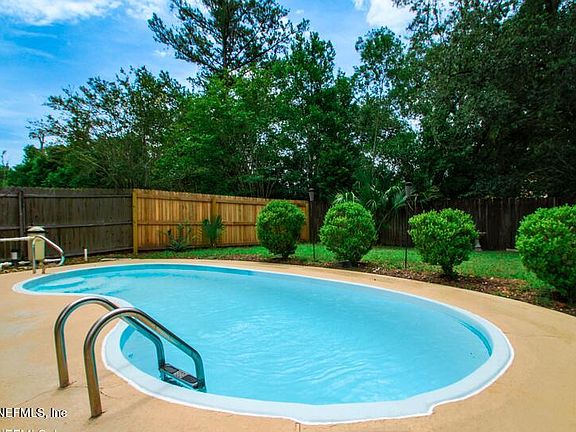 2nd image of 8774 TOWNSQUARE Drive S