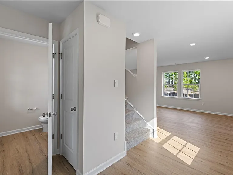 113 Malibu Dr — Photo 20