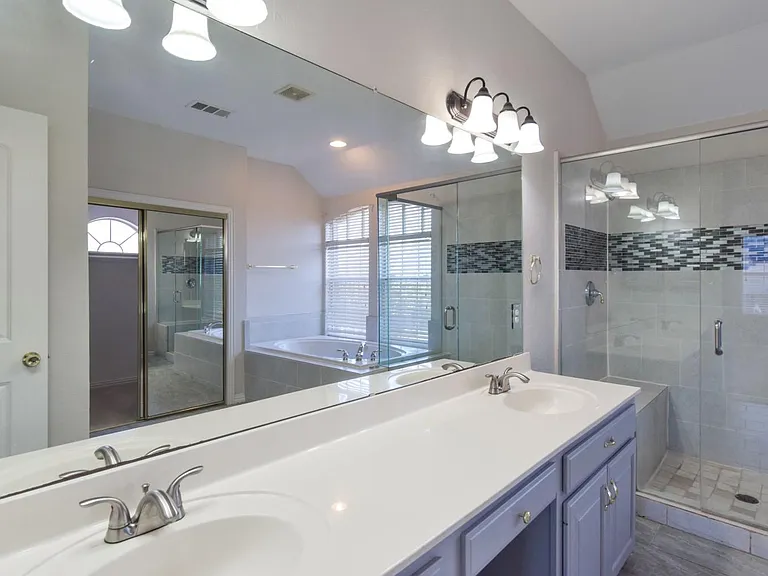 8512 Mesa Verde Dr — Photo 18