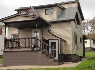 1107 Grove Ave, Windber, PA 15963